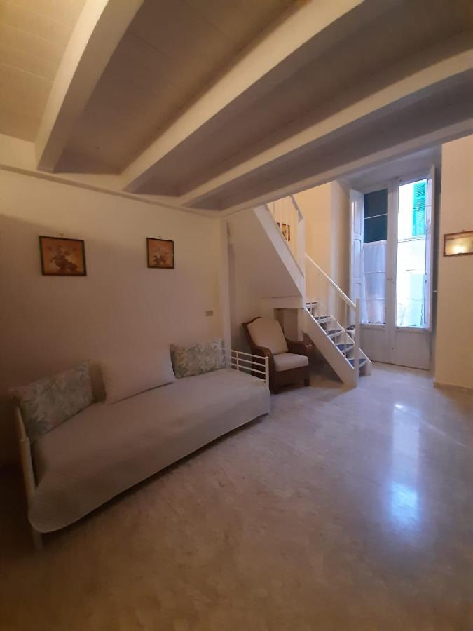 Holiday House Nel Cuore Di 巴里 外观 照片