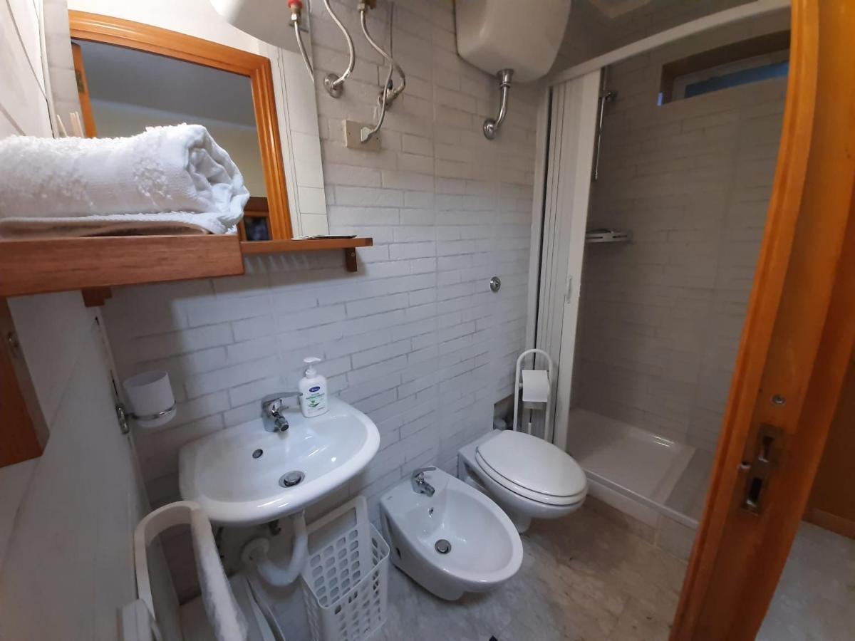 Holiday House Nel Cuore Di 巴里 外观 照片