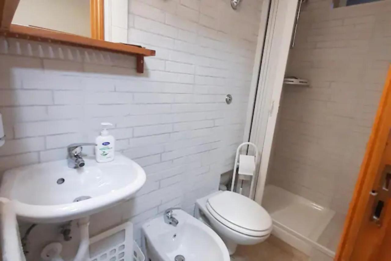 Holiday House Nel Cuore Di 巴里 外观 照片